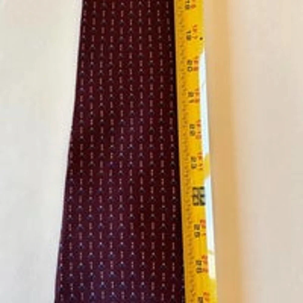 Neo‎ Bill Blass Neck Tie
